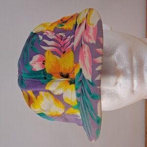 Vintage Wendy's Hawaiian floral employee 4 panal casual summer snapback hat